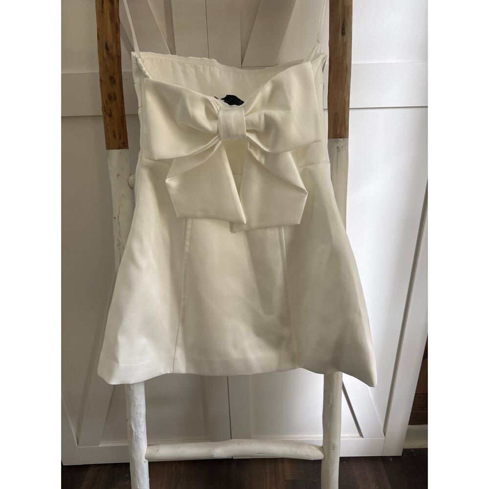 Hello Molly The Best Gift Satin Strapless Mini Dress bow on back Small NEW - Picture 7 of 7